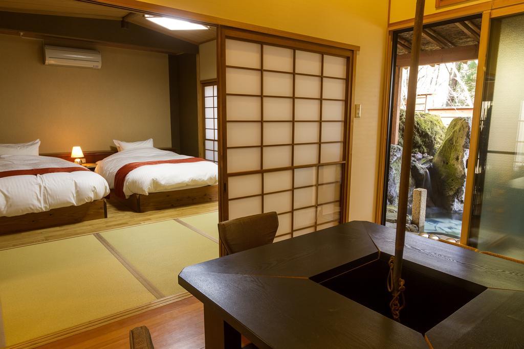 Yufuin Ryokuyu Hotel ภายนอก รูปภาพ