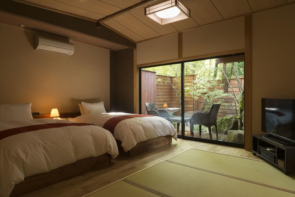 Yufuin Ryokuyu Hotel ภายนอก รูปภาพ